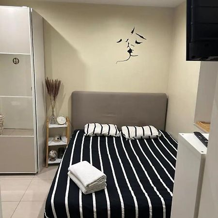 Appartement Spacieux Avec Terrasse Et Garage Prive Brussels Luaran gambar
